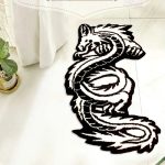 Chinese Dragon Shape Tufting Carpet – Plush Non-Slip Bathroom & Bedside Rug (115x57cm)